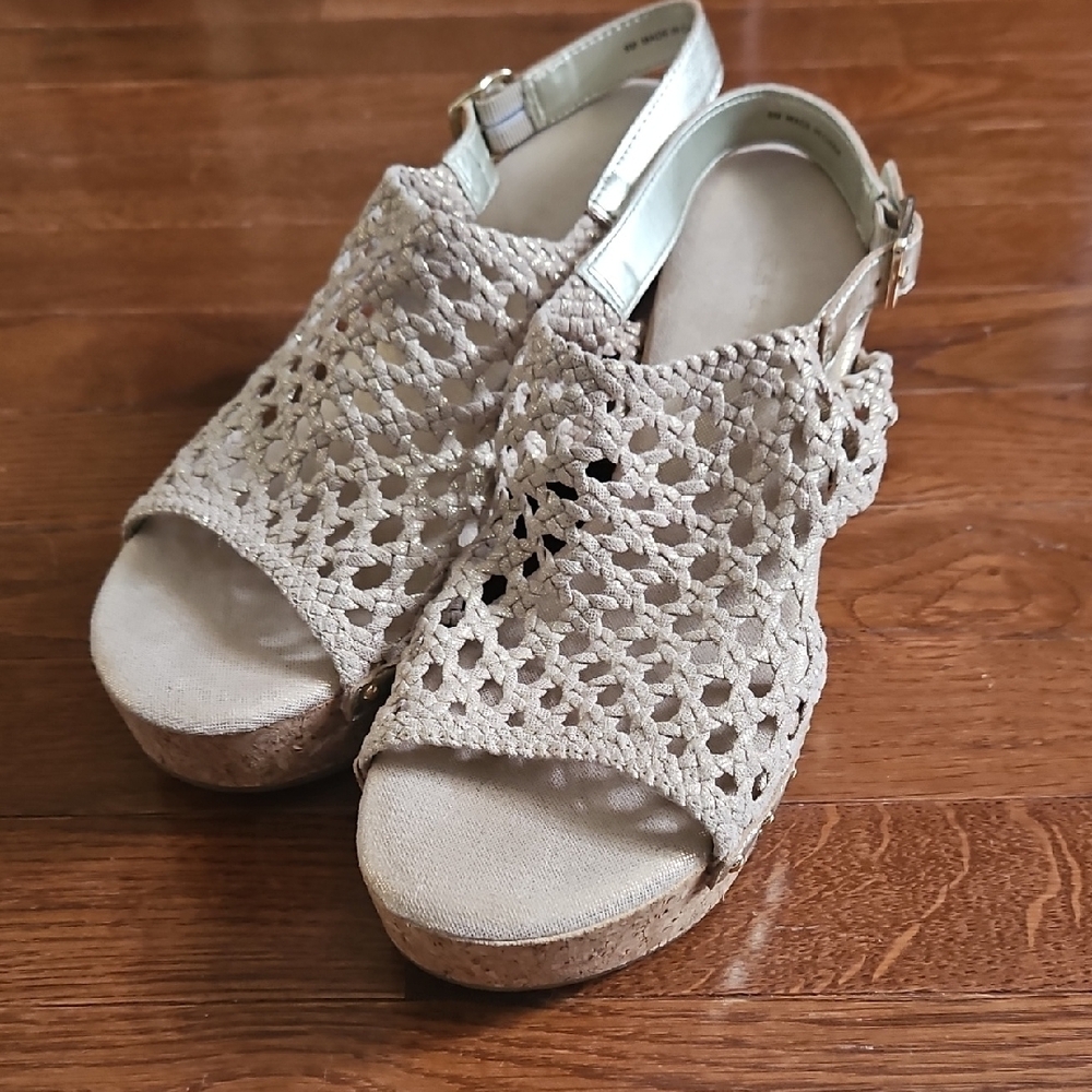 Women's Beige Woven Sandals